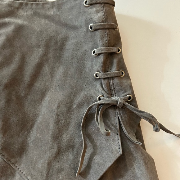 BLANKNYC 100% Leather Real Suede Front Faux Wrap Lace Side Detail Mini Skirt 27 - Picture 9 of 15
